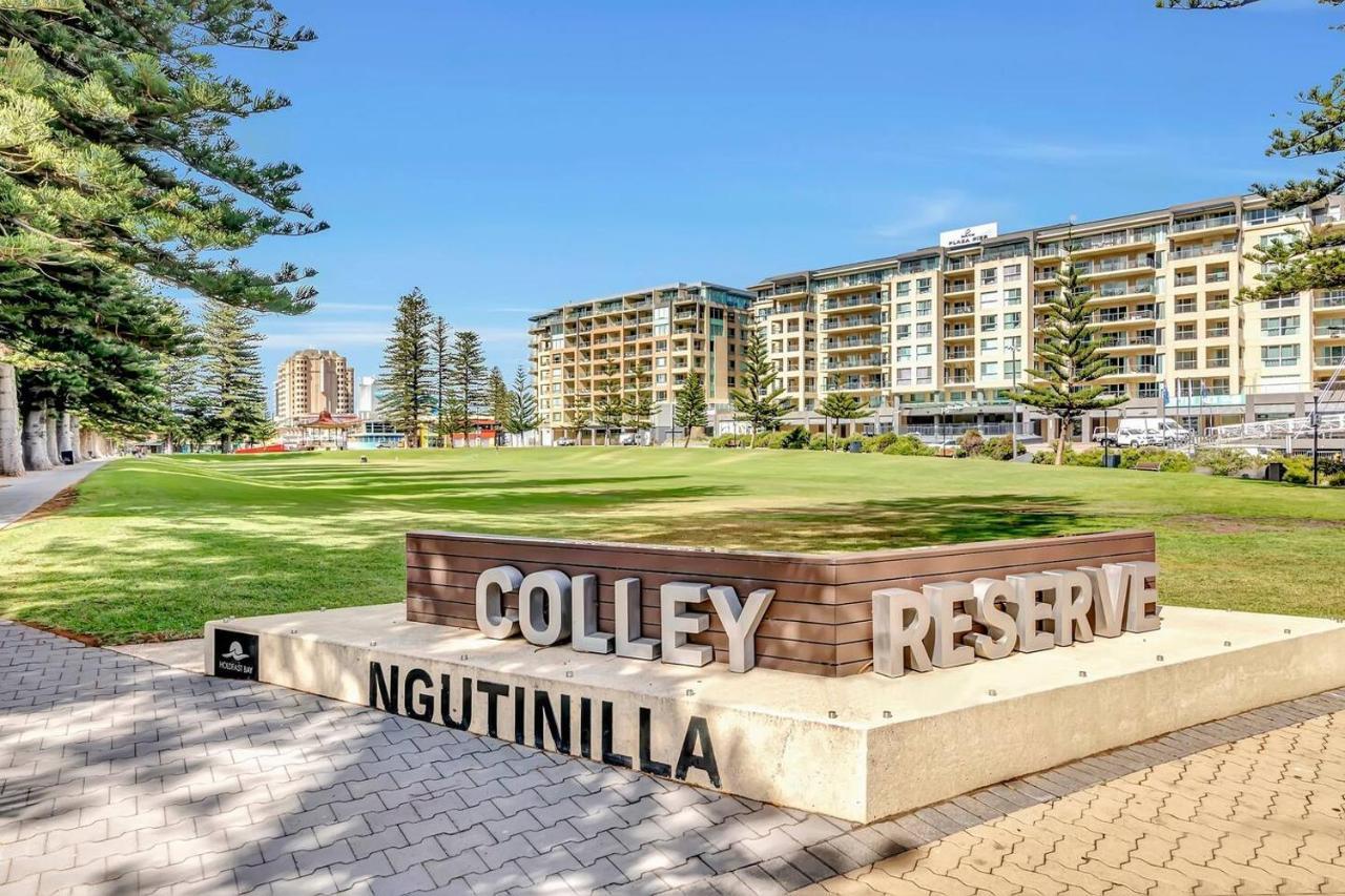 Waterfront Resort-Style Living At Glenelg Beach أدليد المظهر الخارجي الصورة